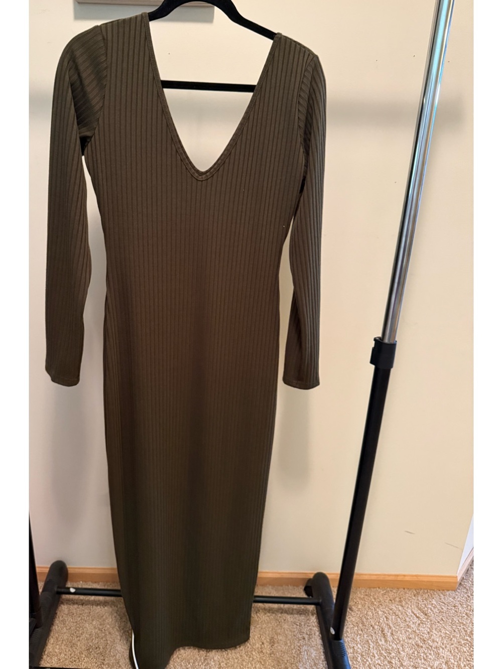 Ribbed V-Neck Long Sleeve Maxi Dress - Olive